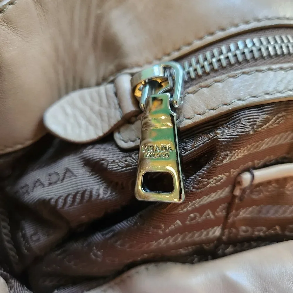PRADA MATELASSÉ Leather Flap Hobo bag in GUC